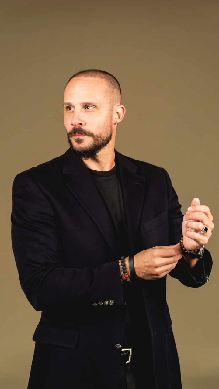 BRUNO-13_Easy-Resize.com